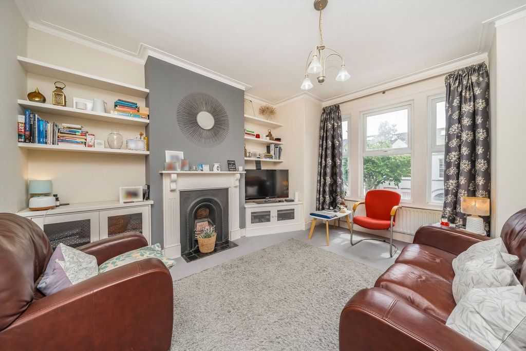 Property photo 2 of 7