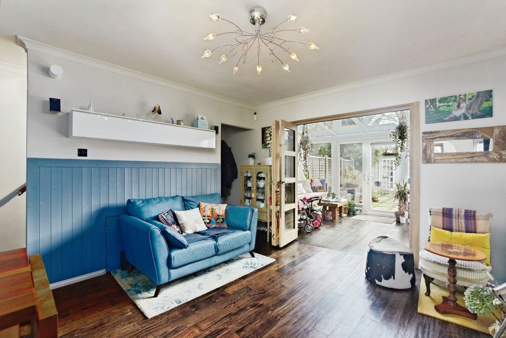 Property photo 2 of 18 Pbox-Img.Jpg