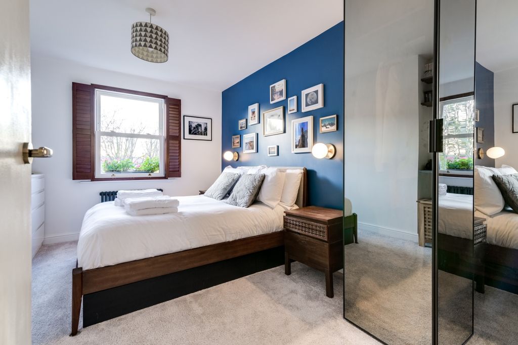 Property photo 2 of 8 Nimu - 118 Bravingto