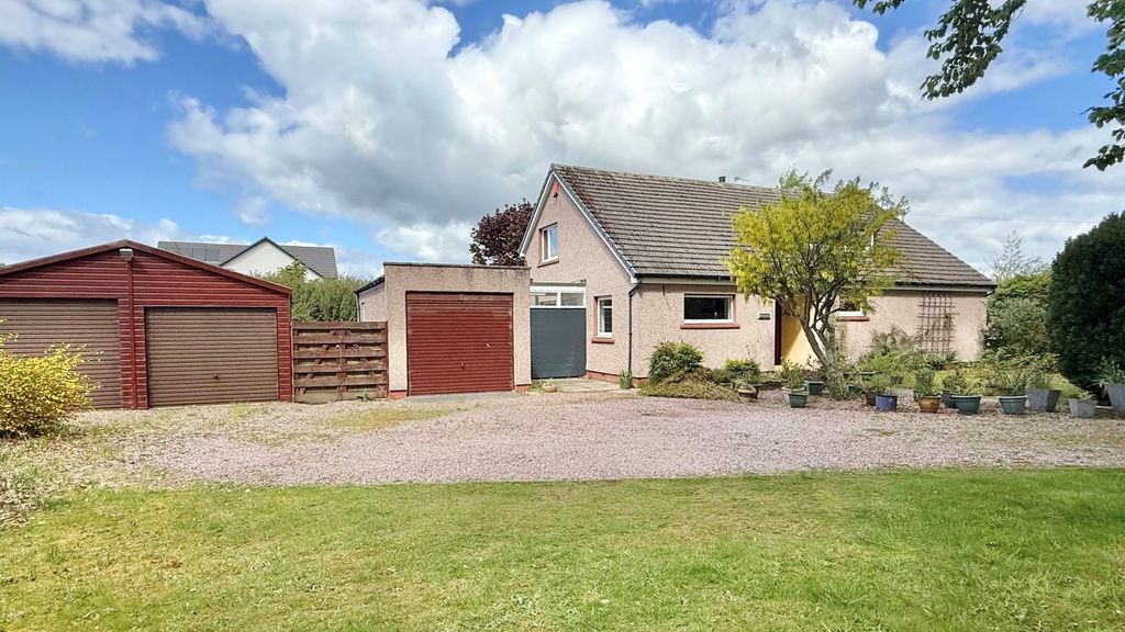 Property photo 1 of 40