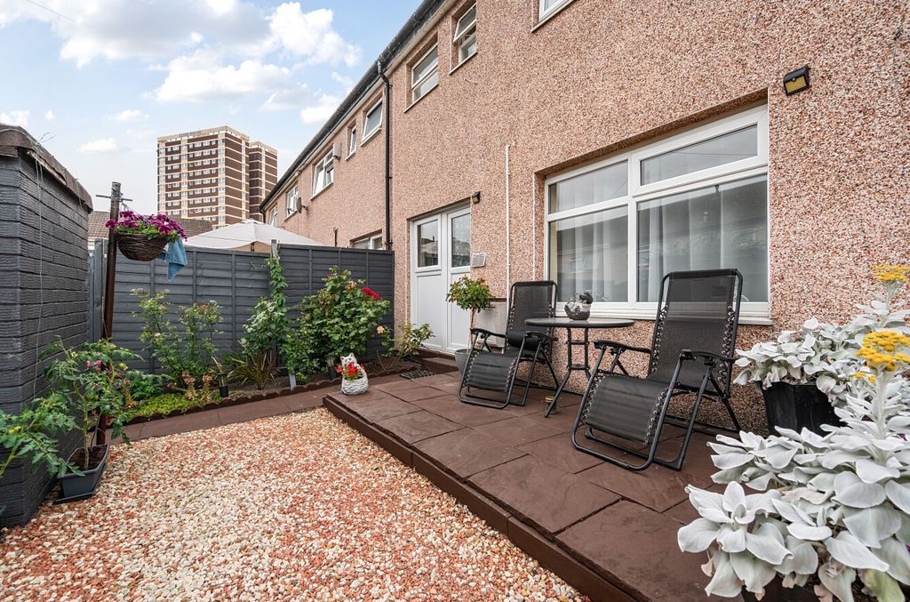 Property photo 2 of 21 1487743-1-6A5A523...