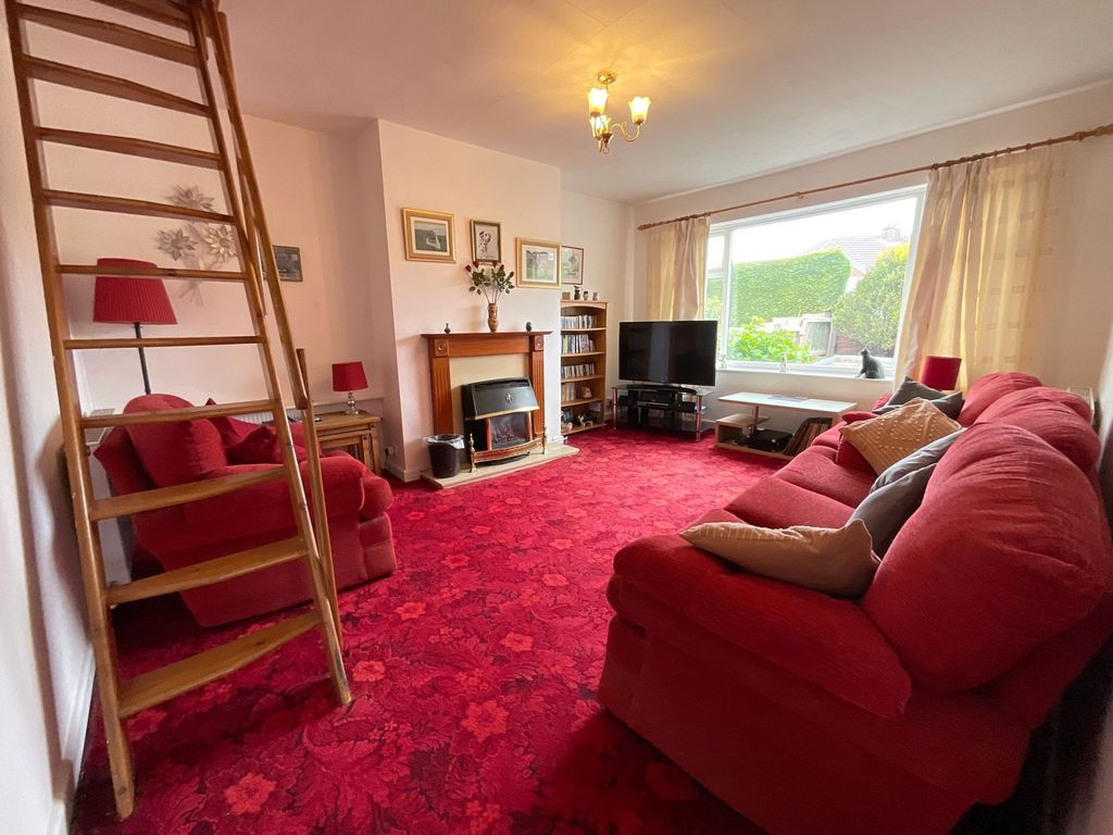 Property photo 2 of 19