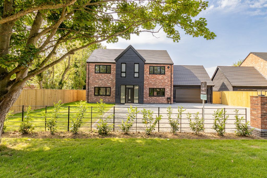 Property photo 1 of 55 5003181