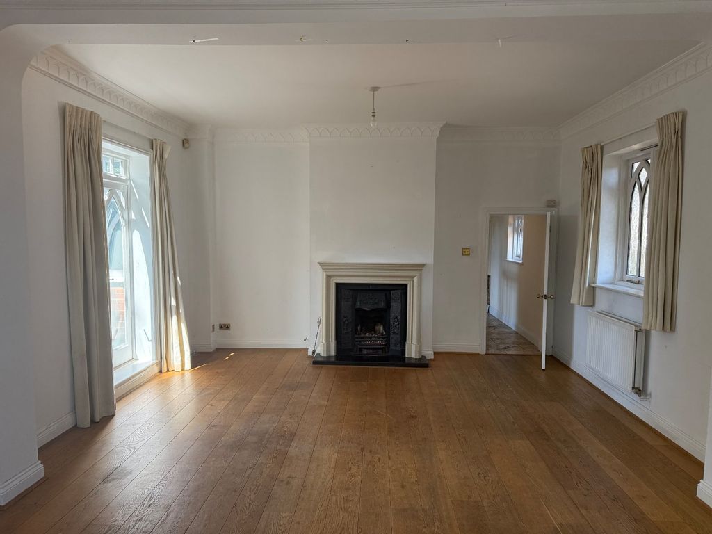 Property photo 2 of 10 Picture No. 06