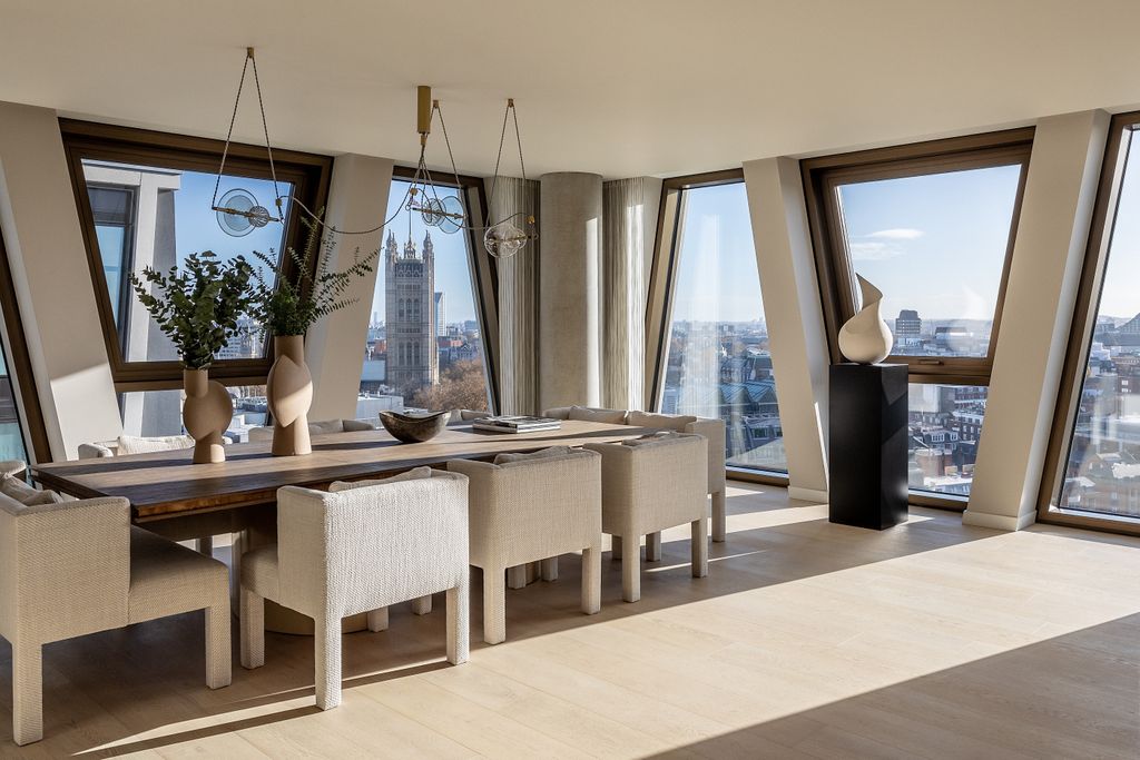 Property photo 3 of 15 The Broadway_Hr-6.Jpg