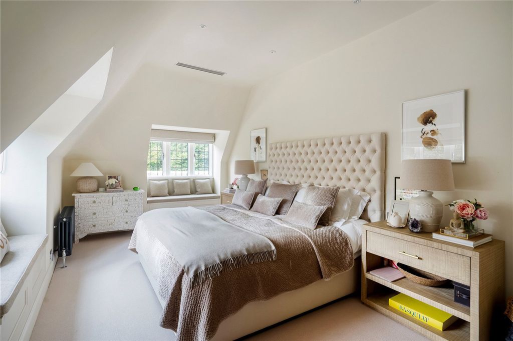 Additional image 17 of 6 bed detached house for saleDurford Wood, Petersfield, Hampshire GU31