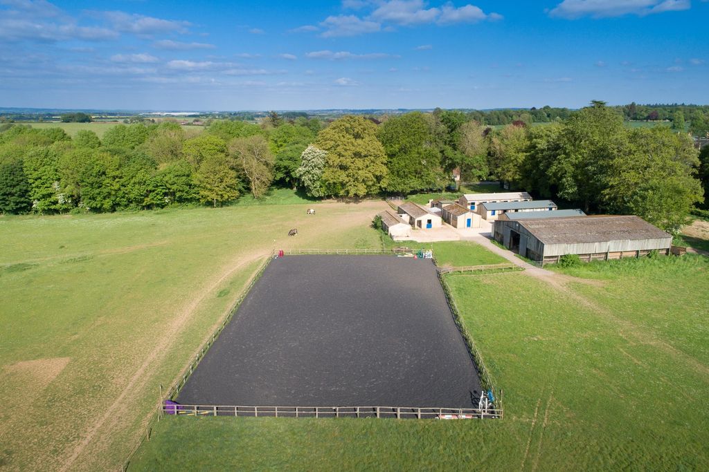 Property photo 1 of 14 Picture No. 02