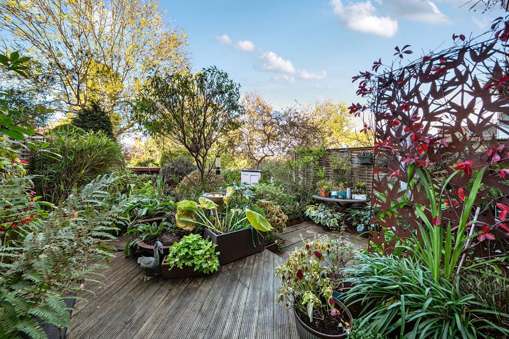 Property photo 2 of 16 Picture No. 19