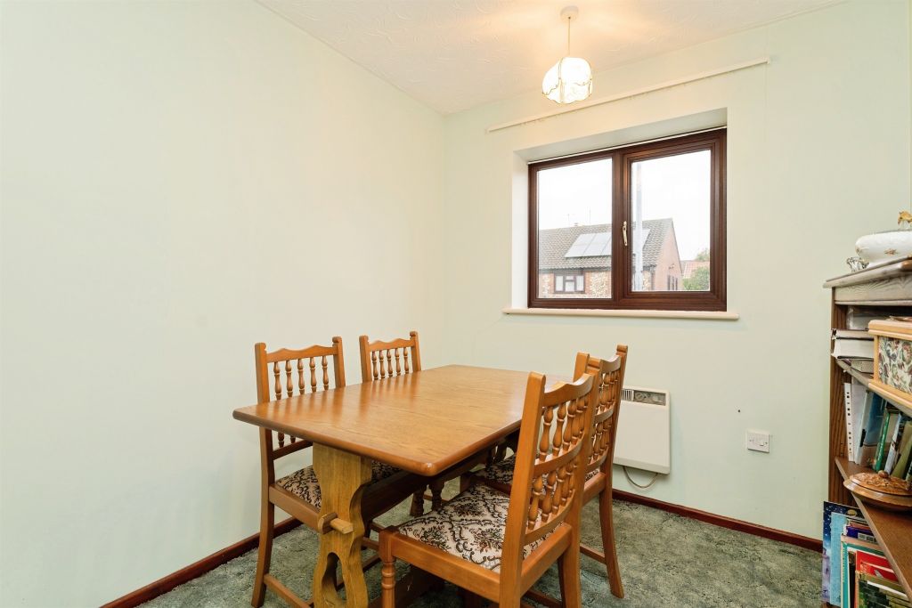 Property photo 3 of 14