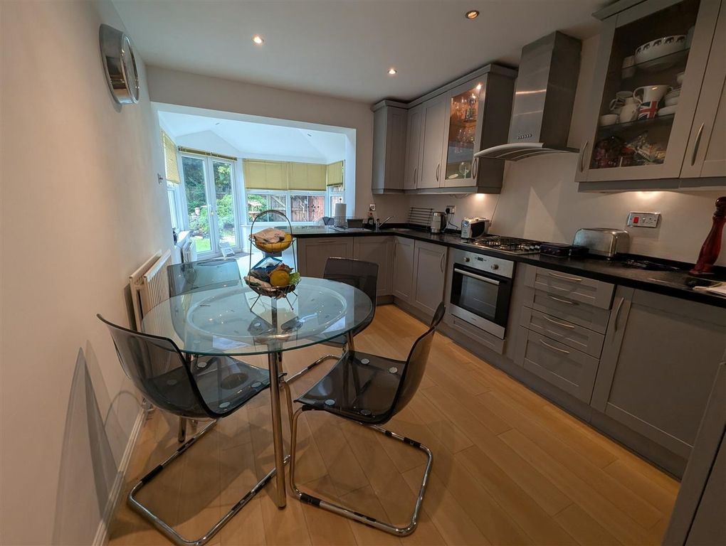 Property photo 2 of 15 Kitchen