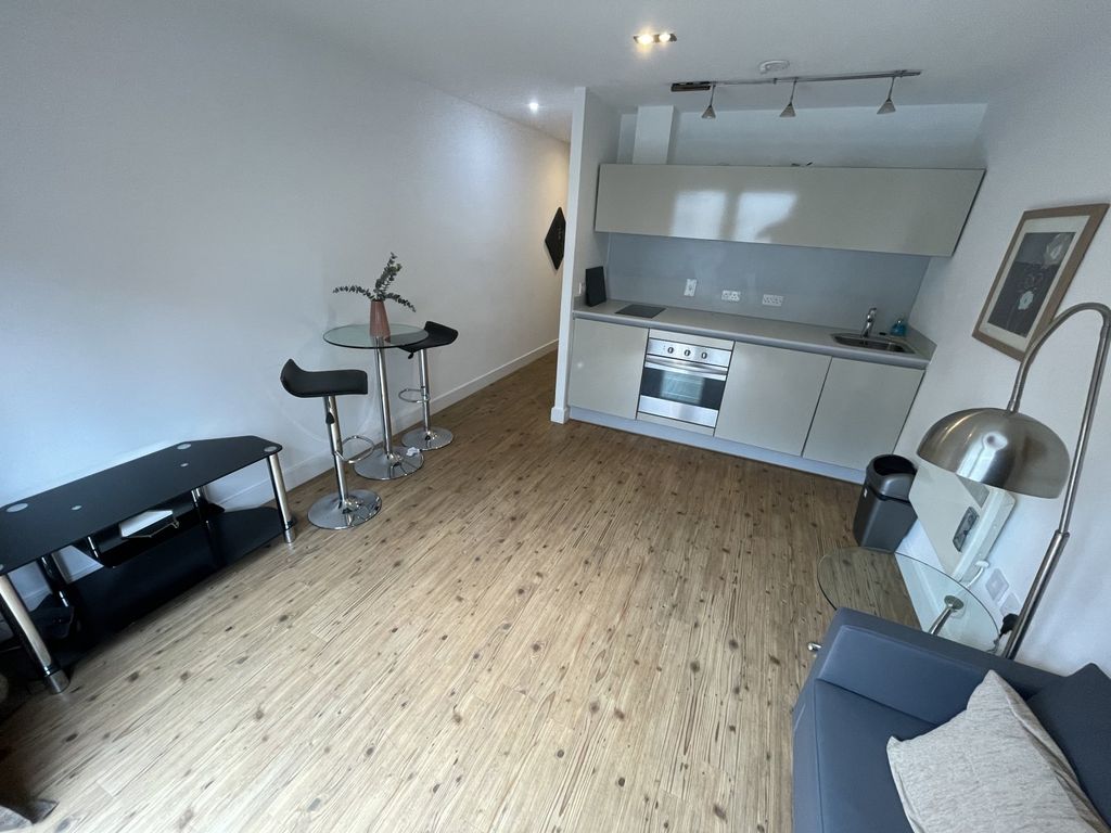 Property photo 2 of 7 Picture No. 10