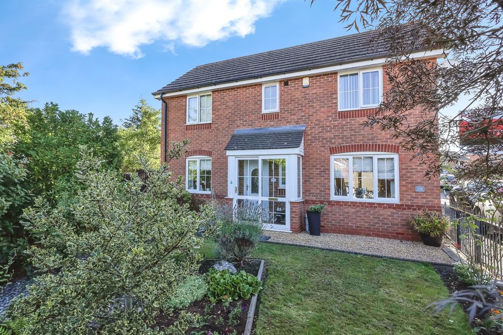 Property photo 1 of 17