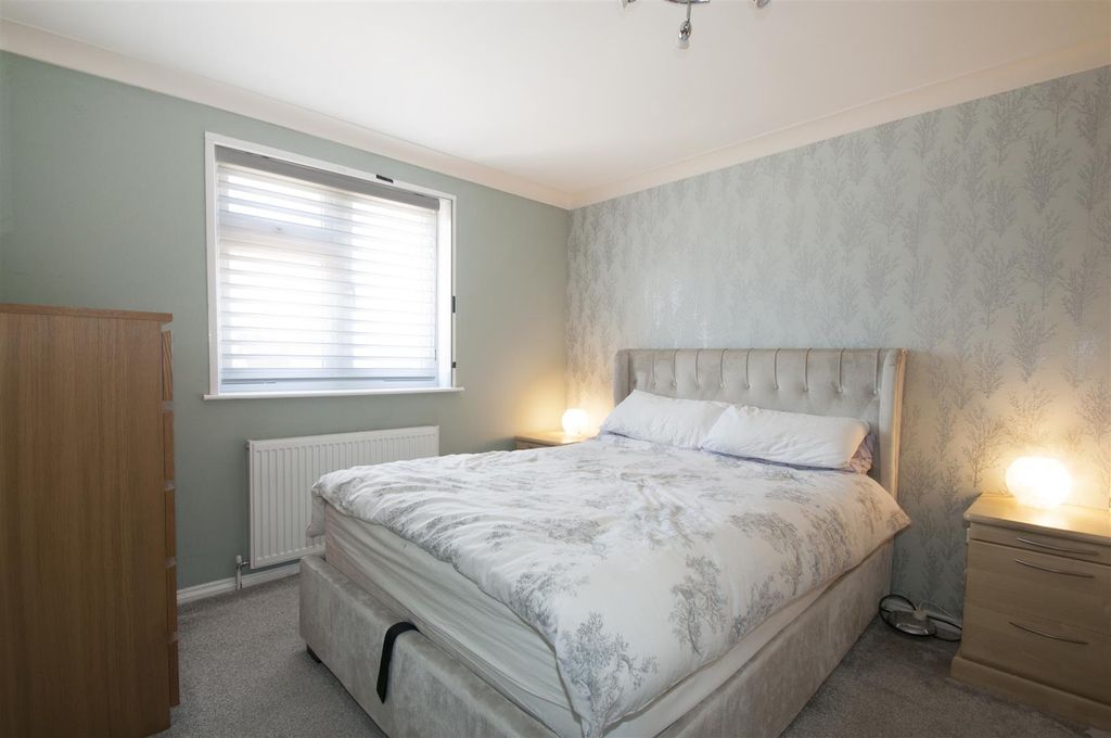 Property photo 1 of 13 Rodney 14.Jpg