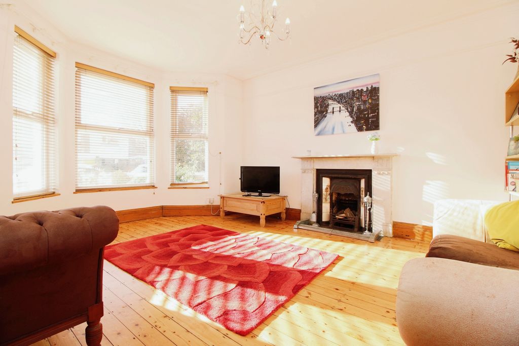 Property photo 2 of 15 Photography