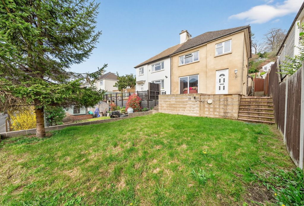 Property photo 1 of 25 1424115-22-69c572...