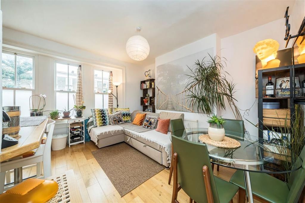 Property photo 3 of 8