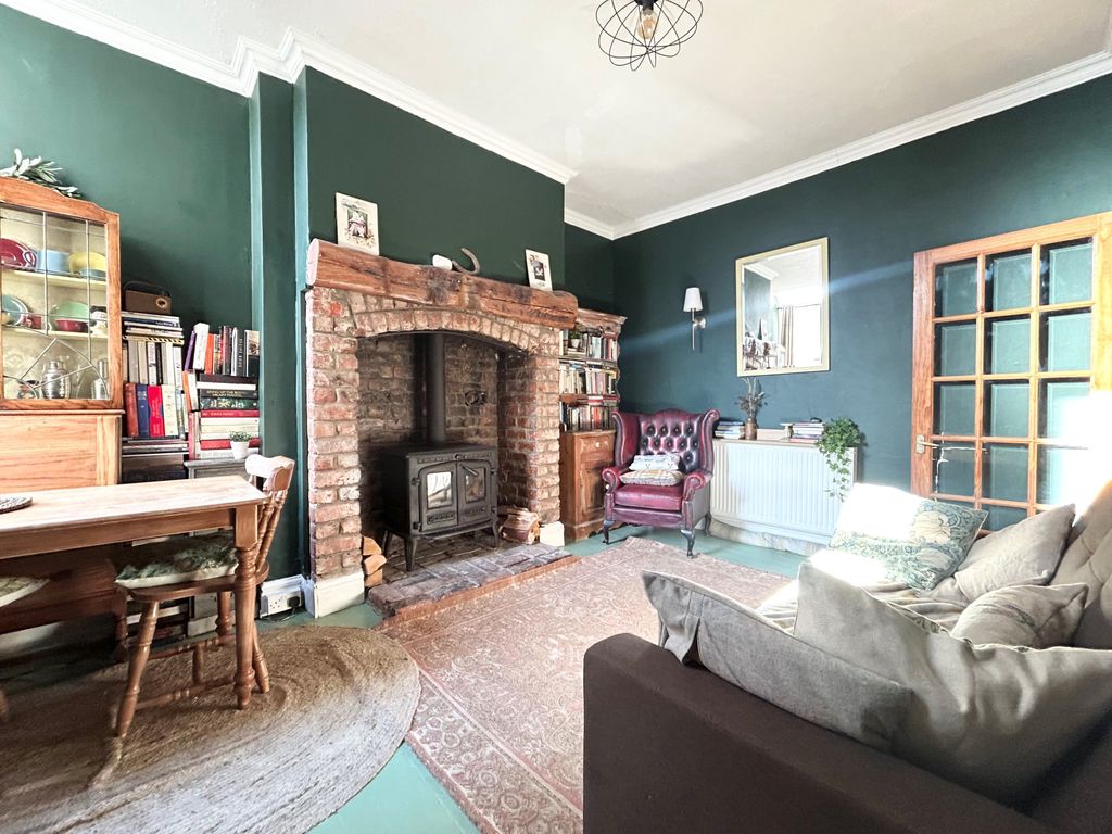 Property photo 3 of 13