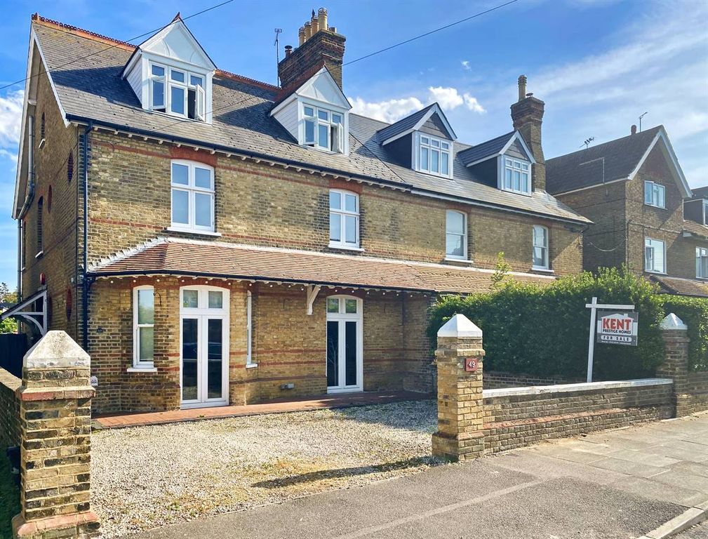 Property photo 1 of 31