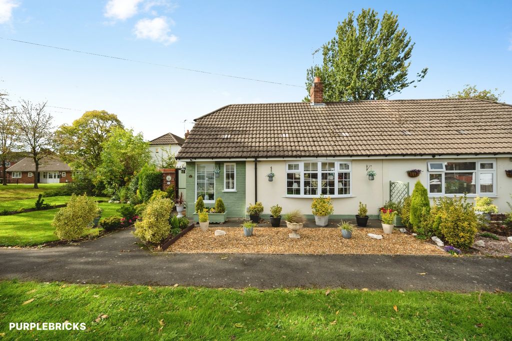 Property photo 1 of 28