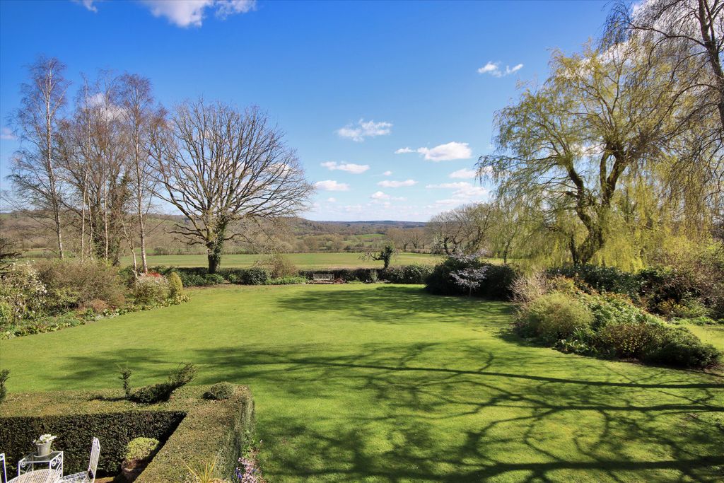 Property photo 3 of 27 Image