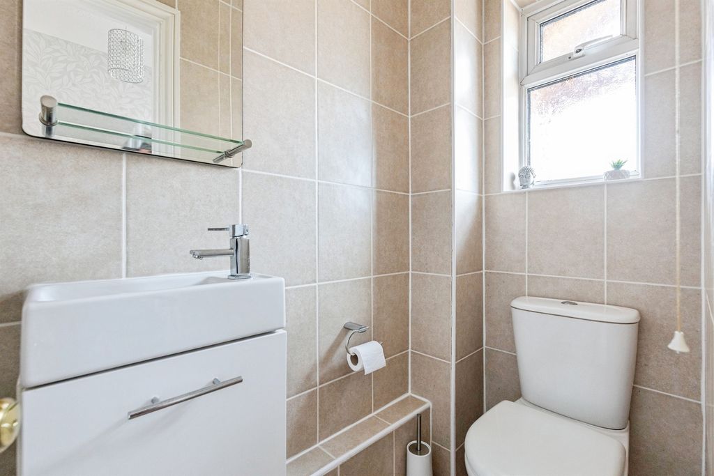 Property photo 3 of 15