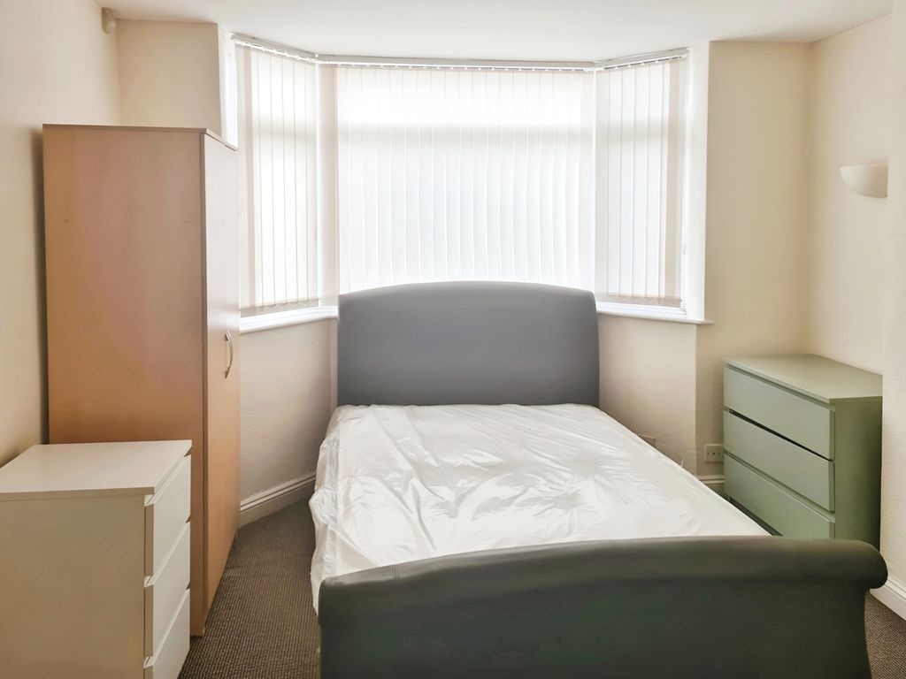 Property photo 3 of 6 B17256B8-55Beb169-Ad43-4032-931c-E0641Df269Ae