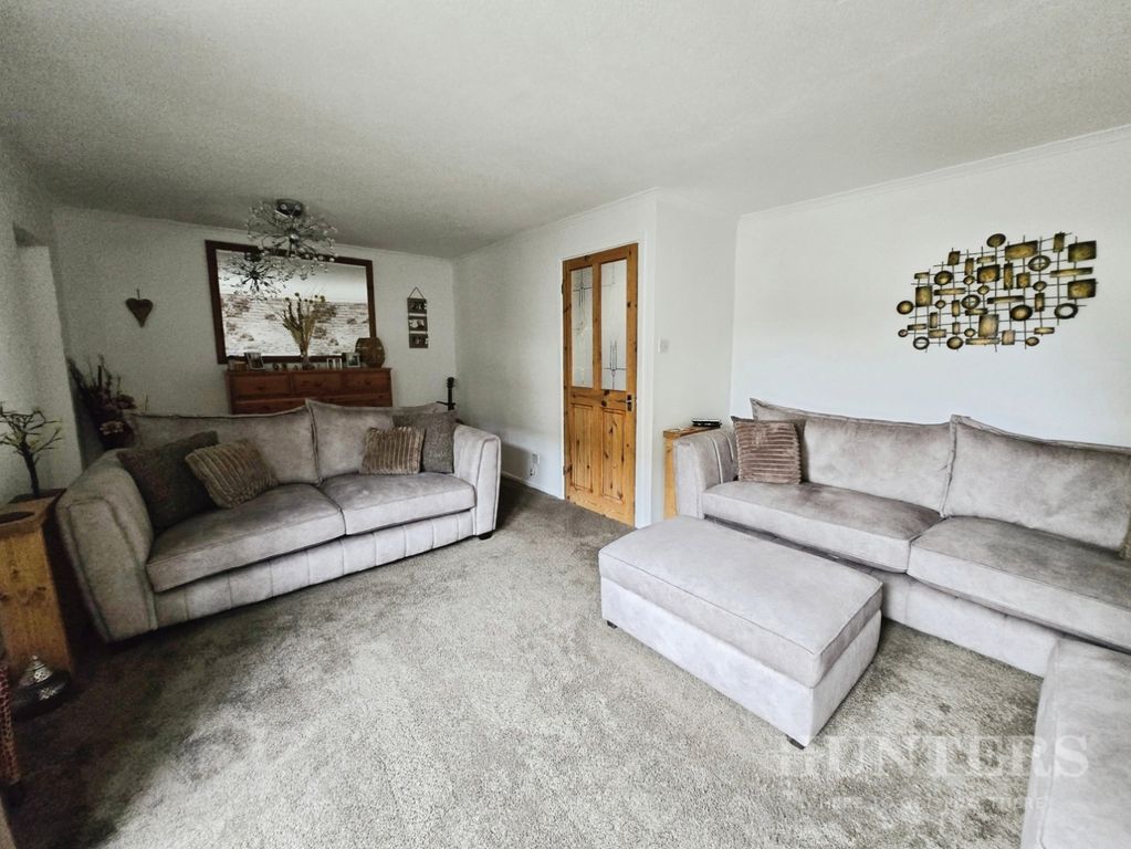 Property photo 3 of 17 Pbox-Img.Jpg