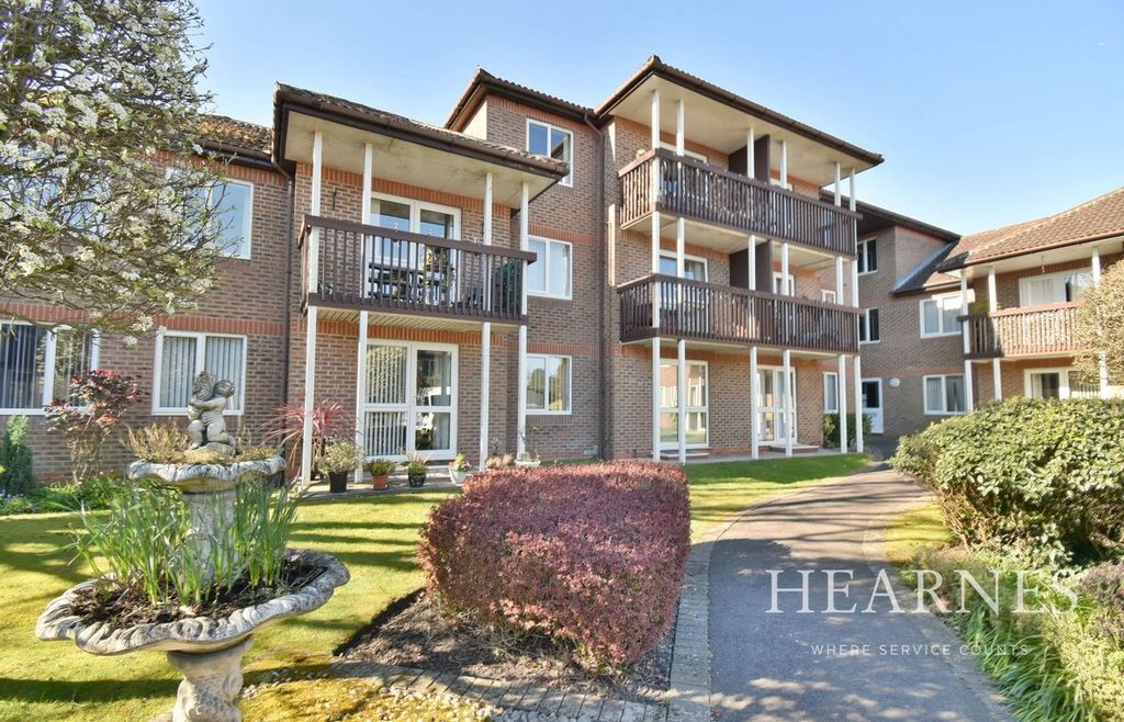 Property photo 1 of 15