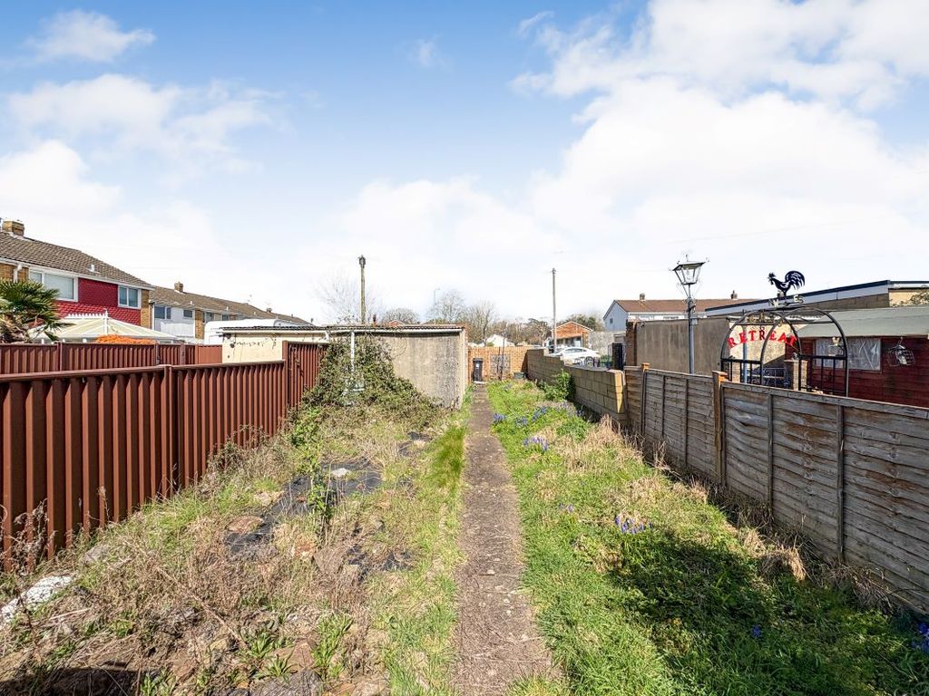 Property photo 3 of 11