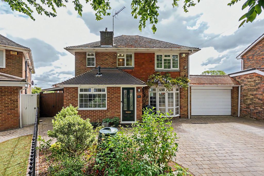 Property photo 1 of 40