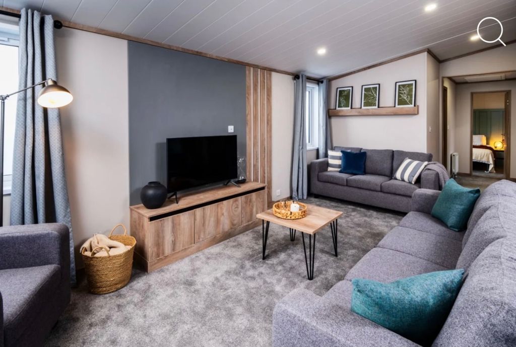 Property photo 2 of 4