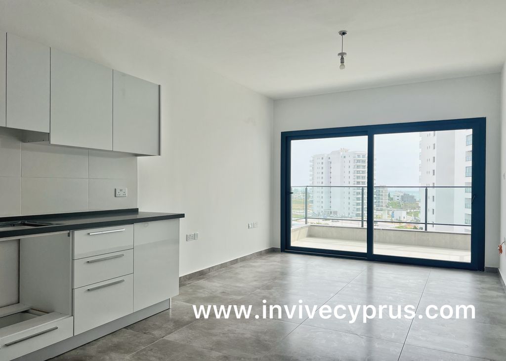 Property photo 1 of 37