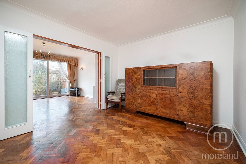Property photo 2 of 13 3988784