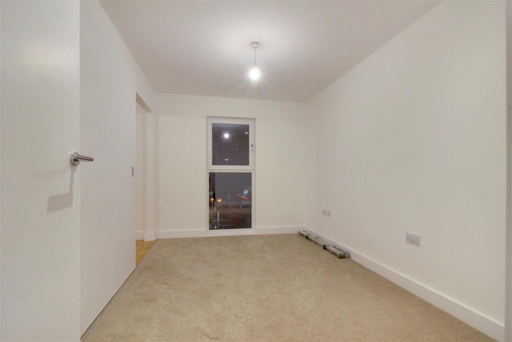 Property photo 3 of 6 5.Jpg