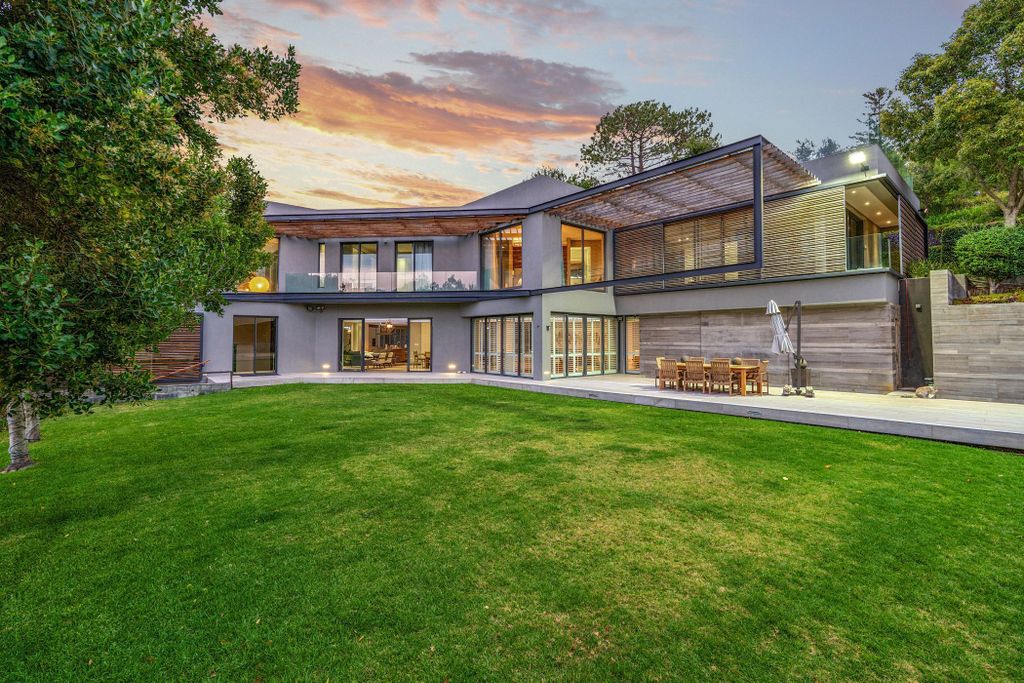 Property photo 1 of 63 Kw1724375