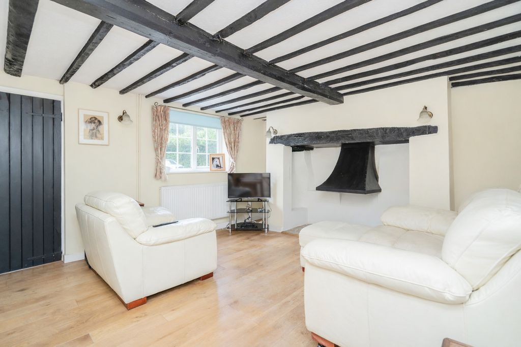 Property photo 3 of 20