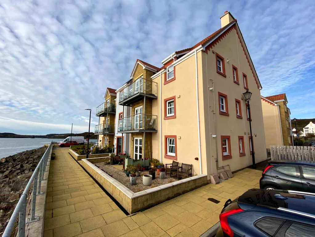 Property photo 3 of 14