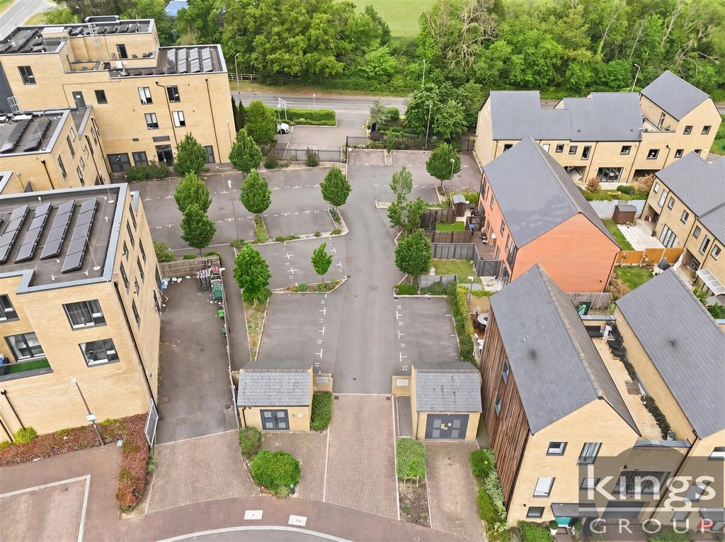 Additional image 21 of 3 bed flat for saleNorth Square, Newhall, Harlow CM17