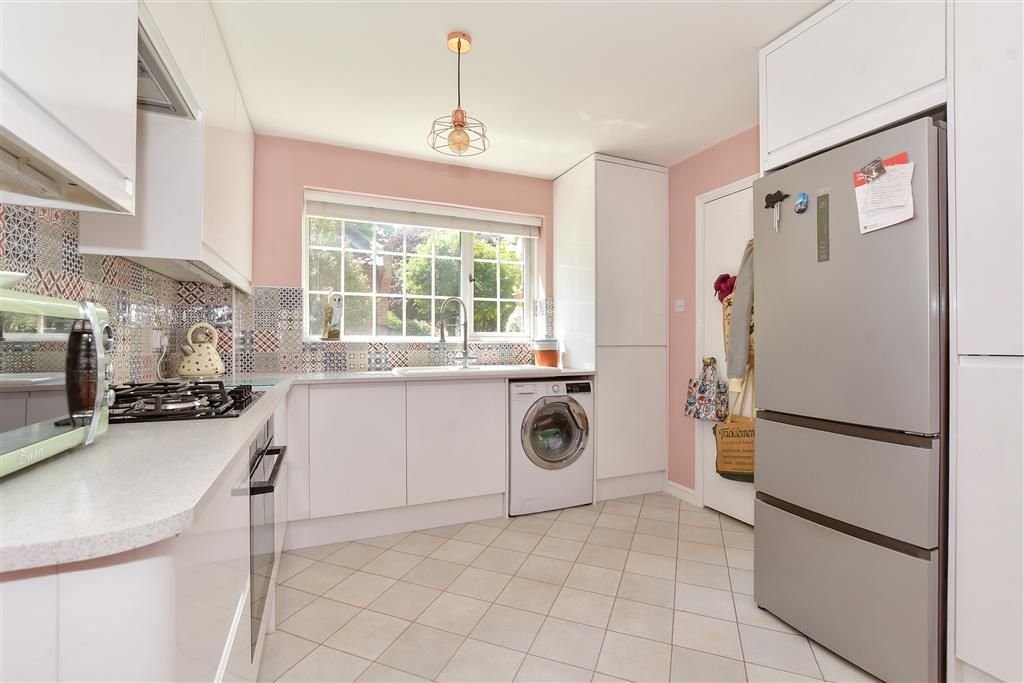 Property photo 3 of 10 Kitchen/ Diner