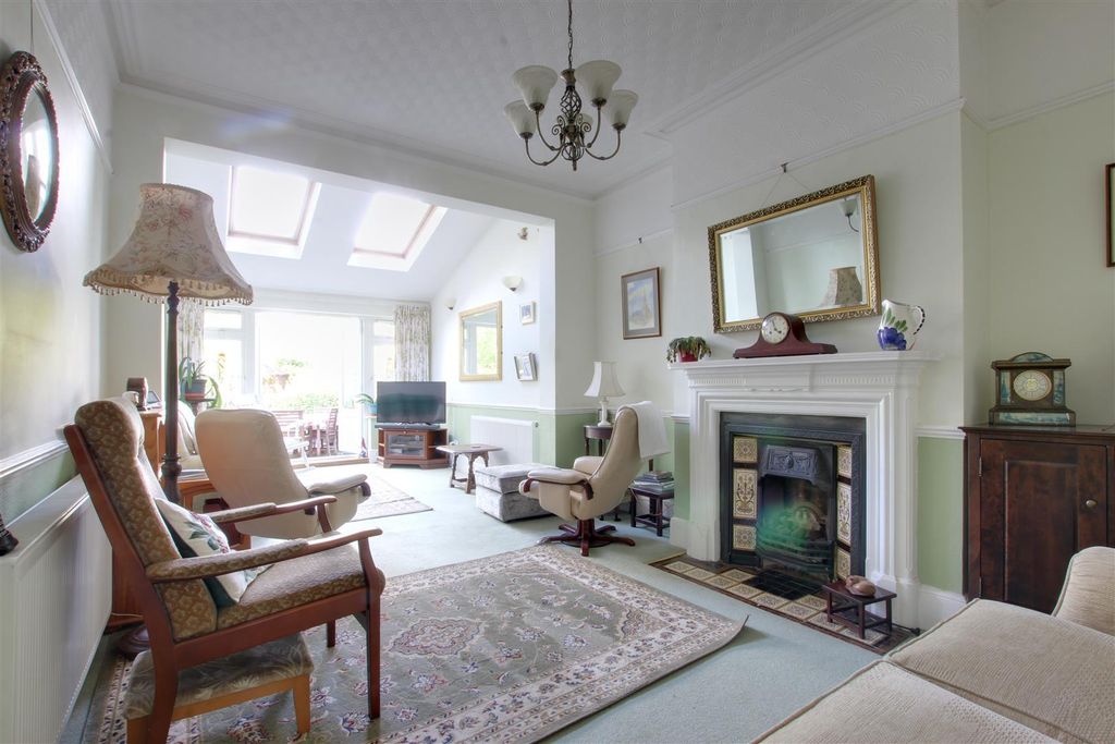 Property photo 2 of 39 Img_0136-Img_0138.Jpg