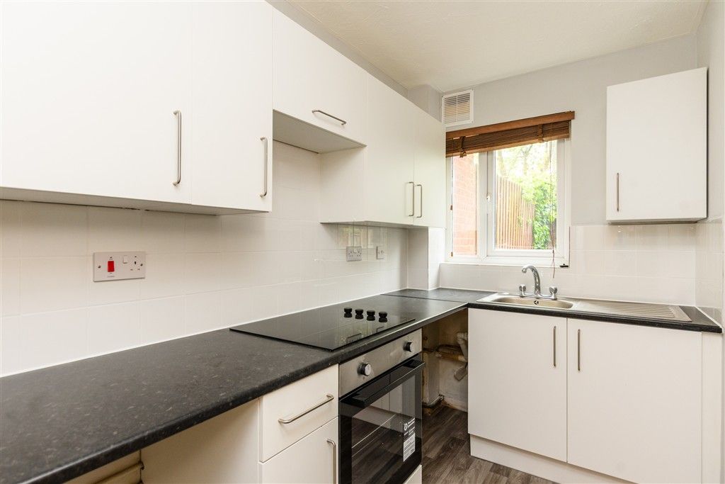 Property photo 2 of 13 Kitchen