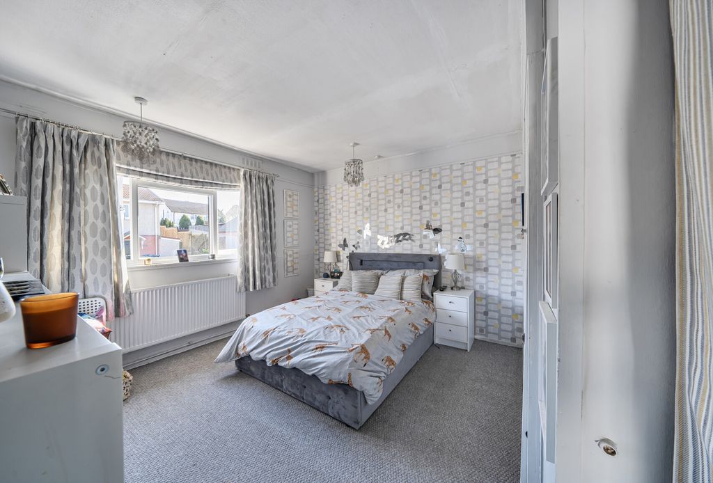 Property photo 2 of 11 1421969-22-69A5A4...