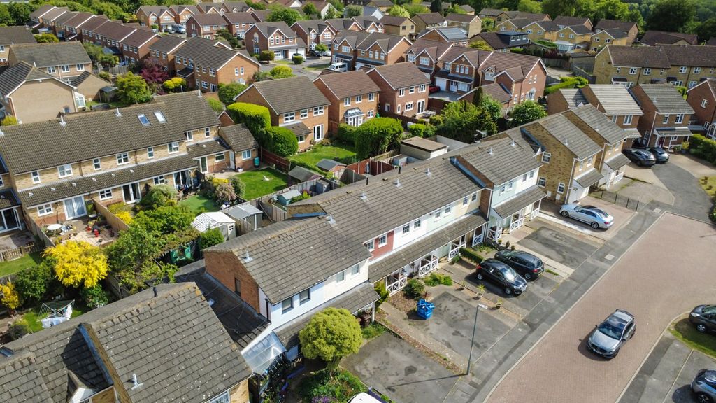 Property photo 2 of 14 5154404