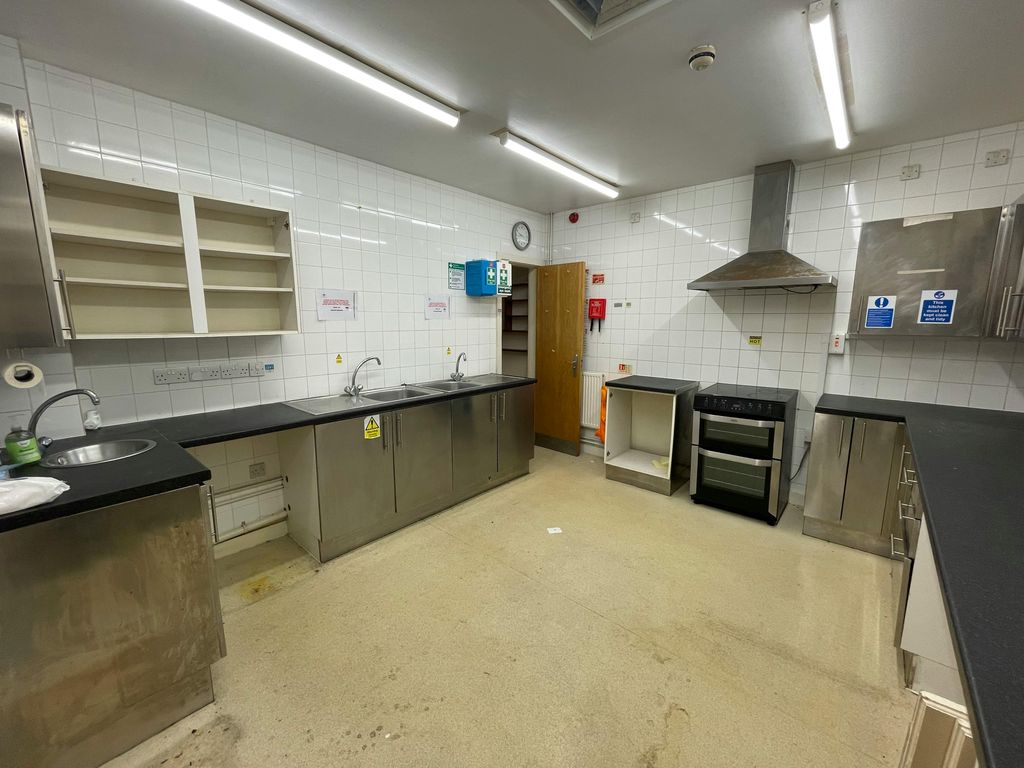 Property photo 3 of 10 Img_0452.Jpg