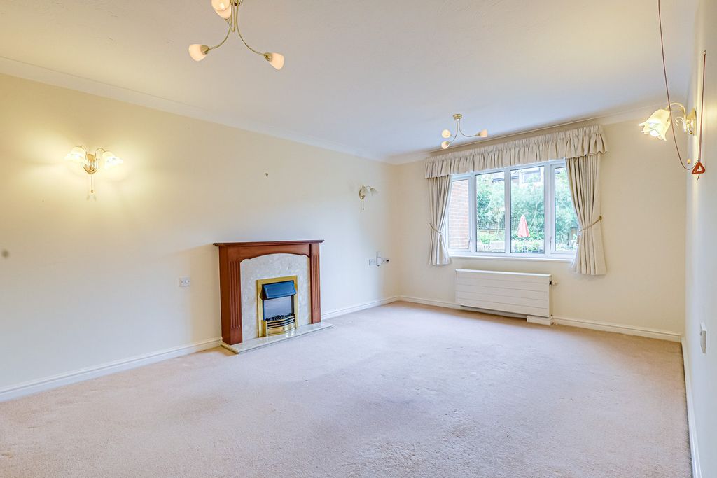 Property photo 3 of 20