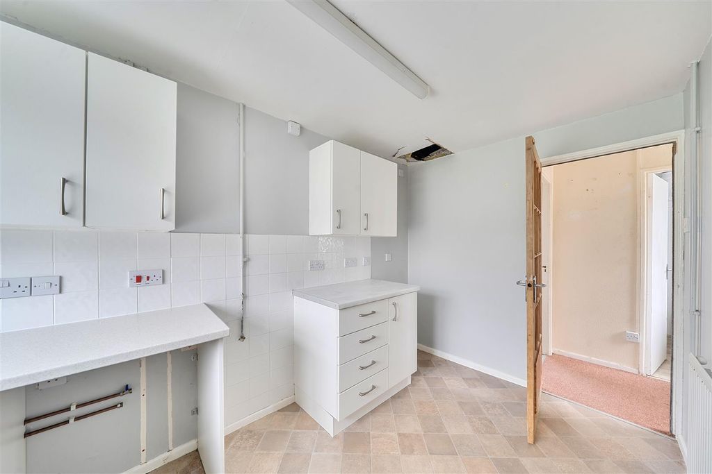 Property photo 3 of 18 1469457-11-6A1d959Fc11d8.Jpg