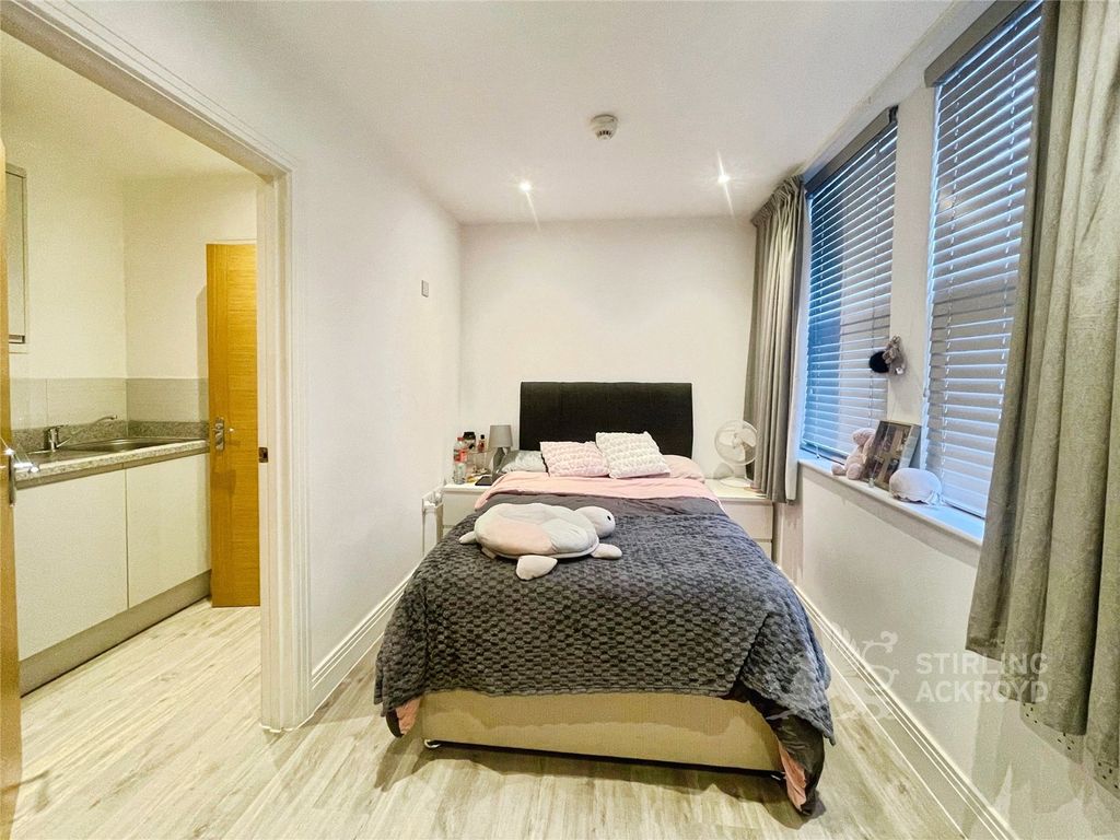 Property photo 3 of 11 Bedroom