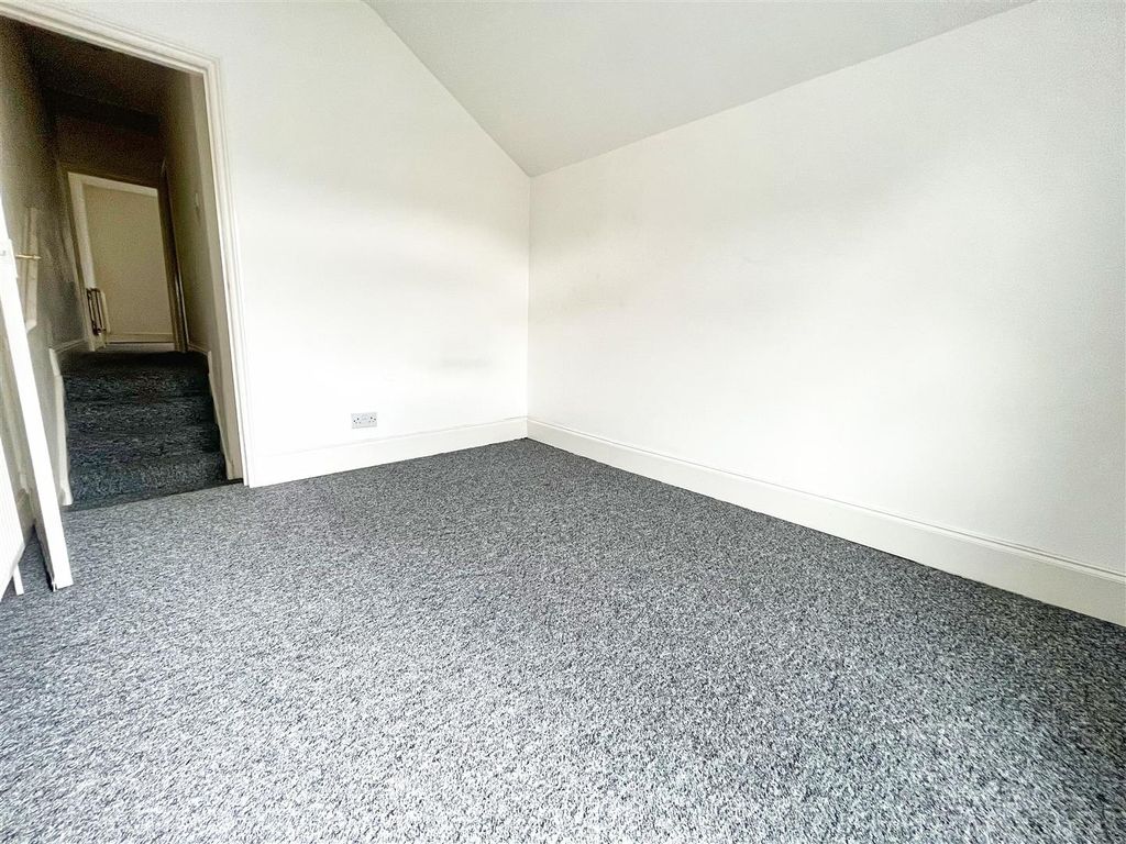 Additional image 8 of 3 bed end terrace house for saleElsenham Road, Grimsby DN31