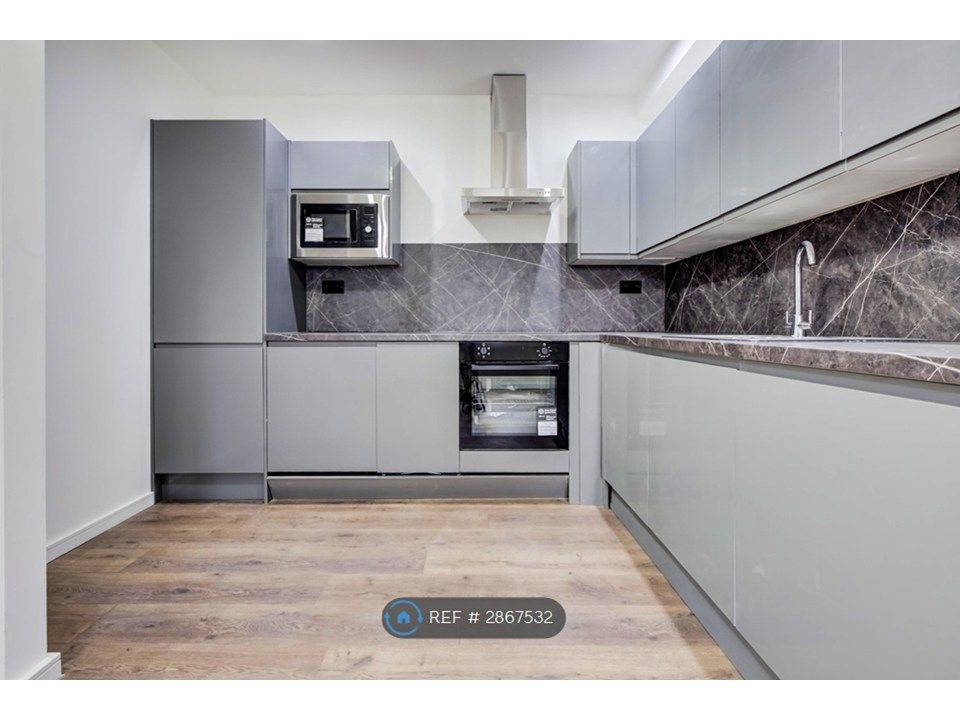 Property photo 1 of 34