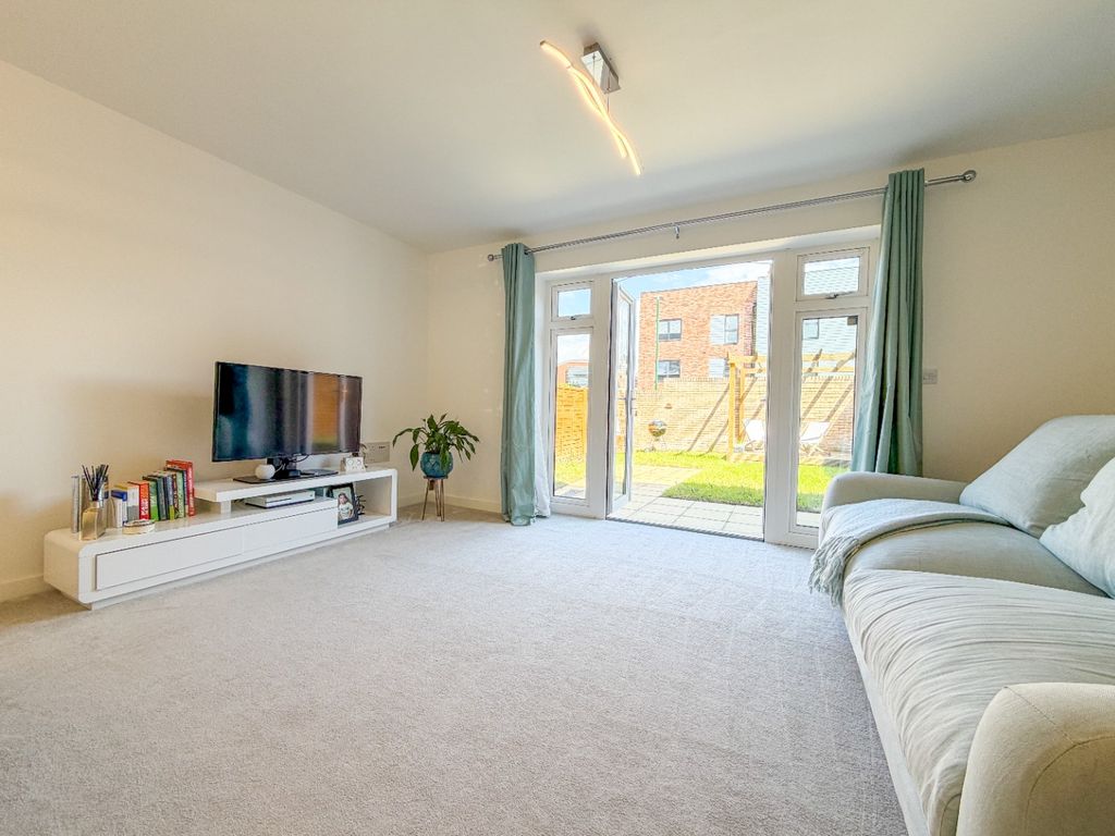 Property photo 2 of 25 5146244